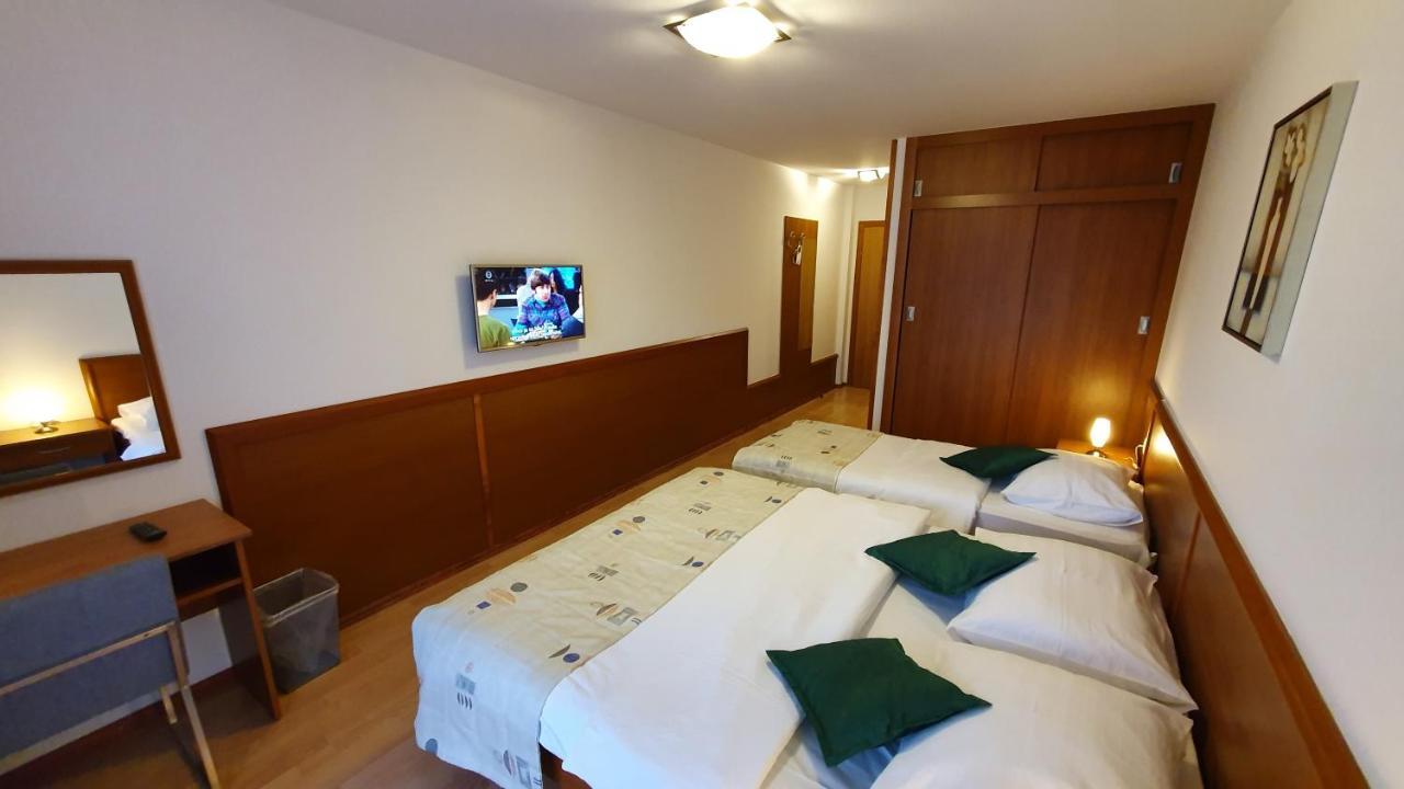 Hotel Zvonimir 오토칵 외부 사진